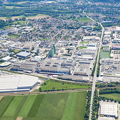 The picture shows an aerial shot of the BMW plant Landshut.