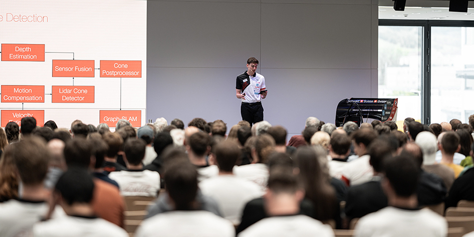 Rollout Event des Formula Student Teams AMZ Racing im Brand Experience Center der BMW Group, Schweiz